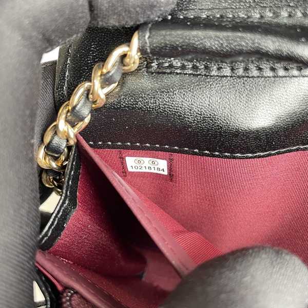 コピーシャネル激安財布全体デザイン